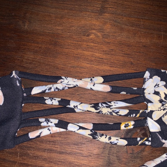 🌊BillaBong Reversible Bikini Bottom - Picture 4 of 7